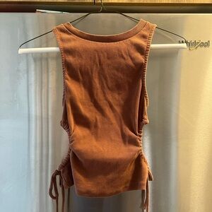 Women's Sleeveless Ribbed Top - Rust
